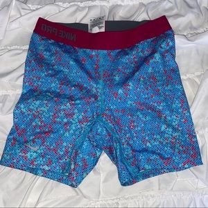 Nike pros athletic shorts